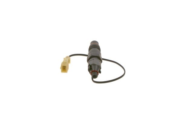 NBF ile enjektör meme tutturucusu kombinasyonu (İğne sensörü) 1